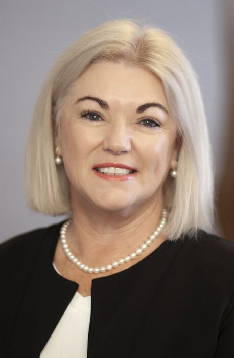 Ms Jane Pickering